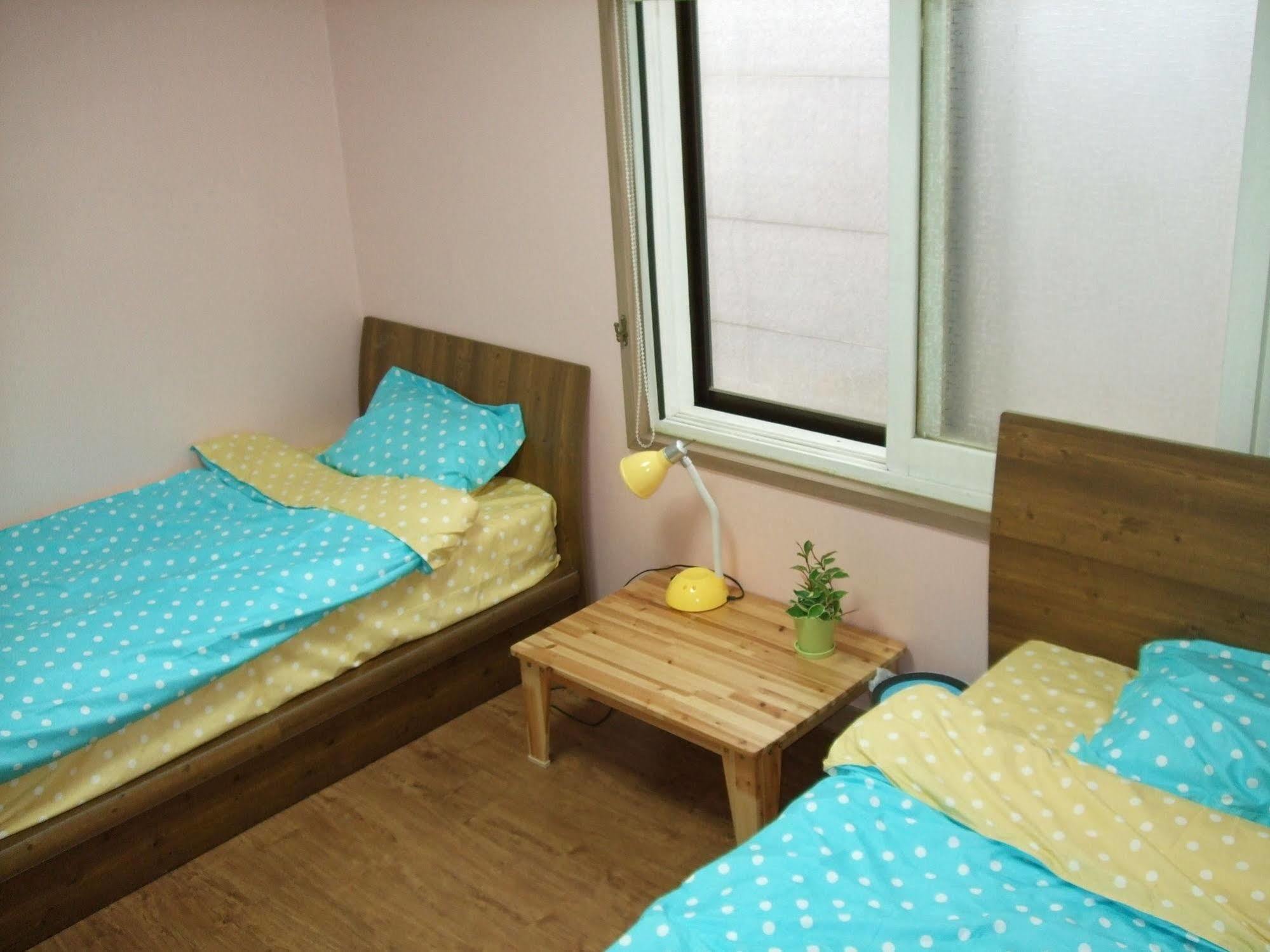 Birdsnest Hostel Hongdae Foreigner Only Seul Dış mekan fotoğraf